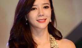 娱乐圈女的最新爆料明星,揭秘明星背后的惊人真相！