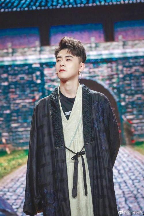 张云雷郑爽最新爆料,娱乐圈风云再起，真相揭秘！